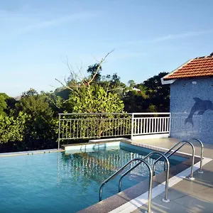 Hotel Chillax